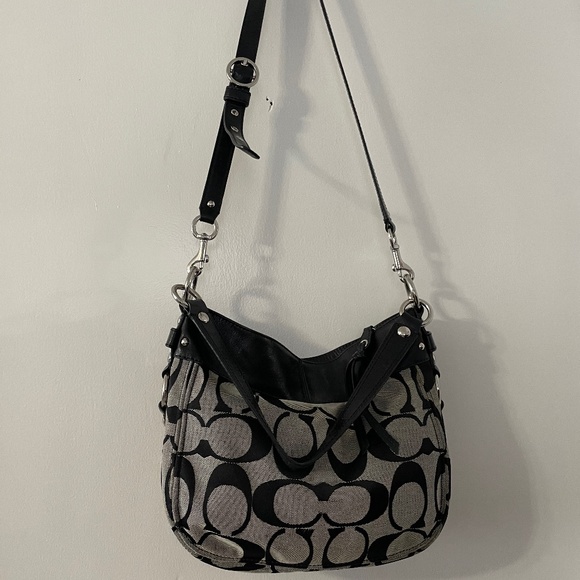 Coach Purse - Picture 1 of 3